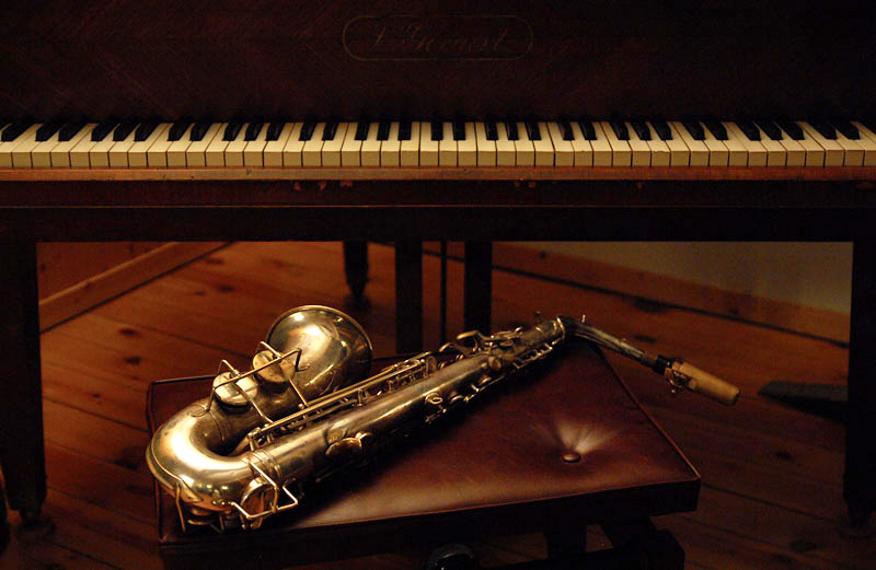 piano saxophone